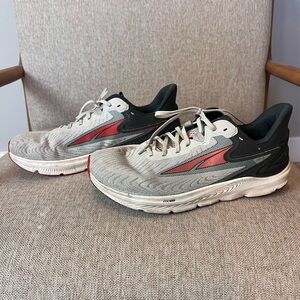 ALTRA TORIN 6 running shoe Men’s size 10.5